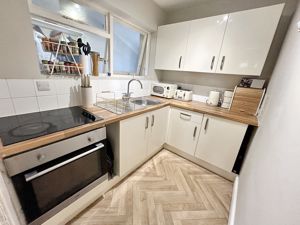 Kitchen- click for photo gallery